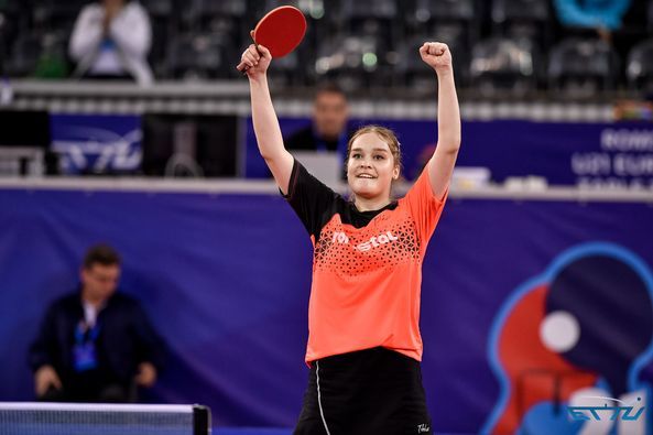 Sportiva Elena Zaharia luptă pentru aur la Campionatele Europene de tenis de masă la tineret