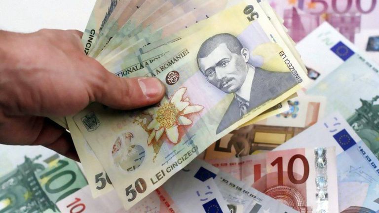 Puterea de cumpărare a românilor scade din cauza inflaţiei