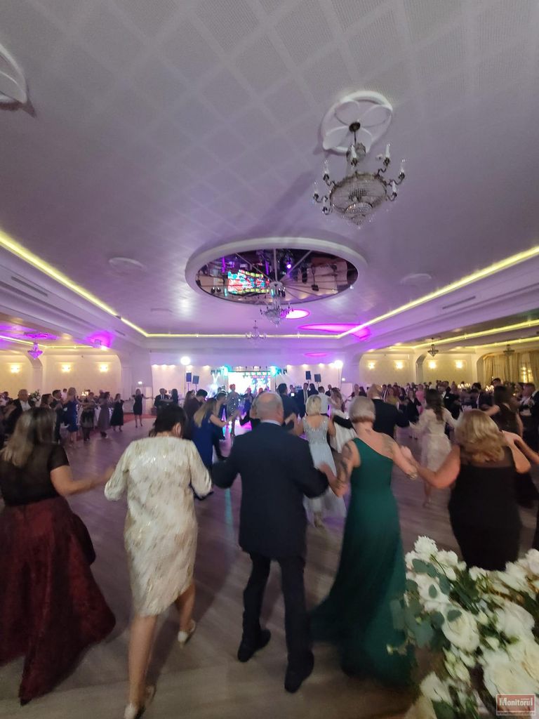 Nuntă cu ștaif la Cucorăni (video)