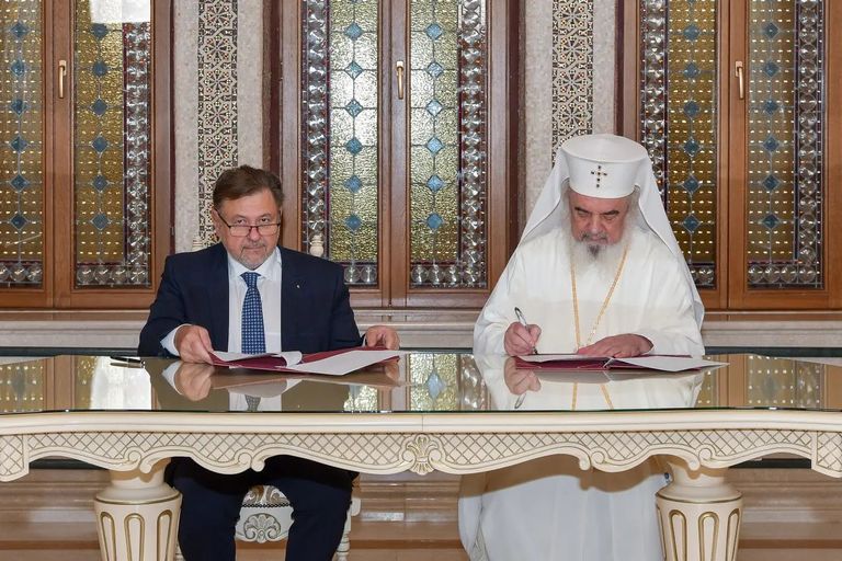 Ministerul Sănătăţii a făcut pact cu Patriarhia. Protocolul a fost semnat de Preafericitul Daniel şi Alexandru Rafila