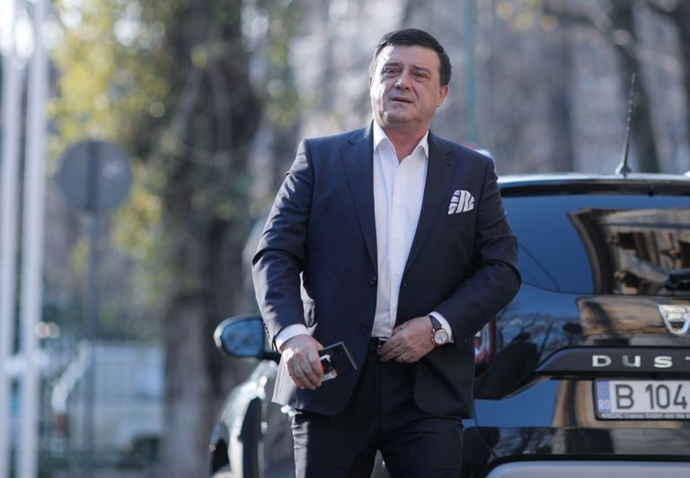 DNA l-a reținut pe Niculae Bădălău, fost ministru al Economiei și senator PSD