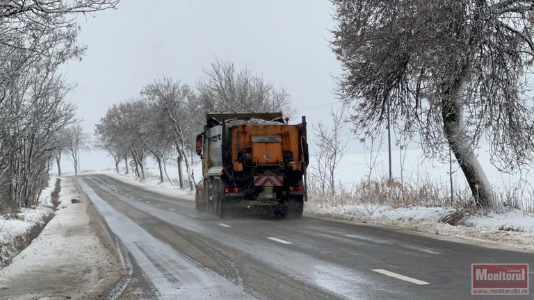 Cum se circulă pe drumurile naționale din județ. Probleme pe patru drumuri din zona Moldovei (video)