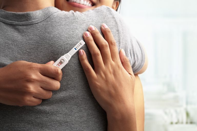 Metodă nouă prin care femeile pot afla dacă sunt însărcinate. A fost creat un test bazat pe salivă