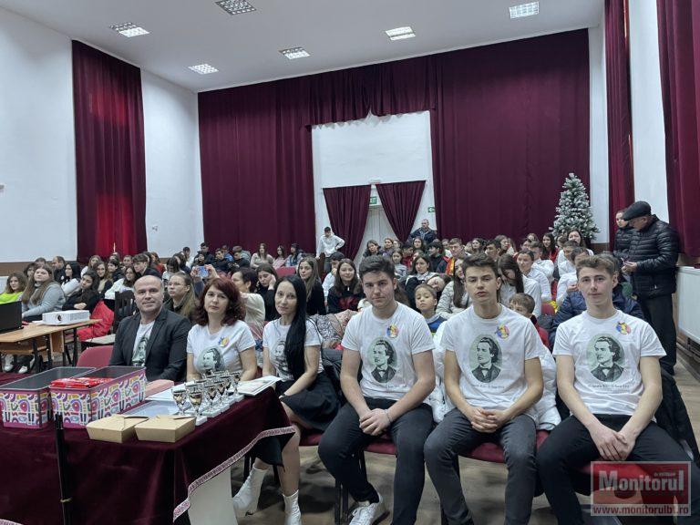 Eveniment cultural desfășurat de elevii Liceului „Dimitrie Cantemir” din Darabani (video)