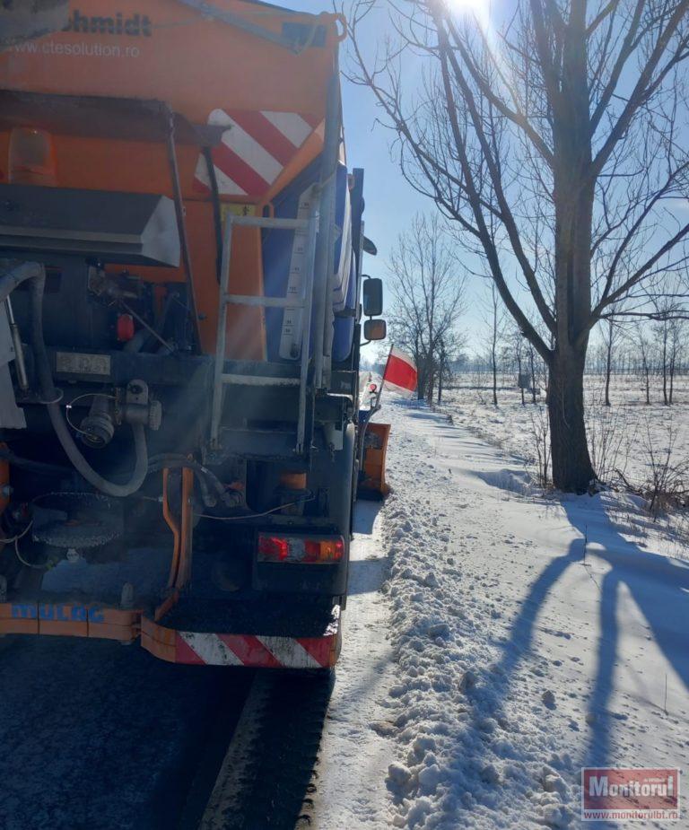Circulație în condiții de iarnă pe toate drumurile naționale din județ și din zona Moldovei (video)