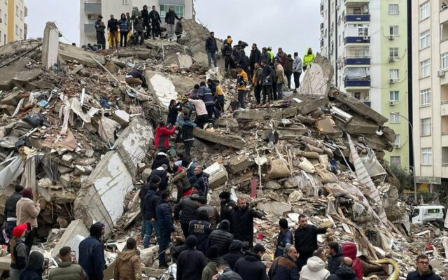 Peste 45.000 de morţi în urma cutremurelor din Turcia şi Siria
