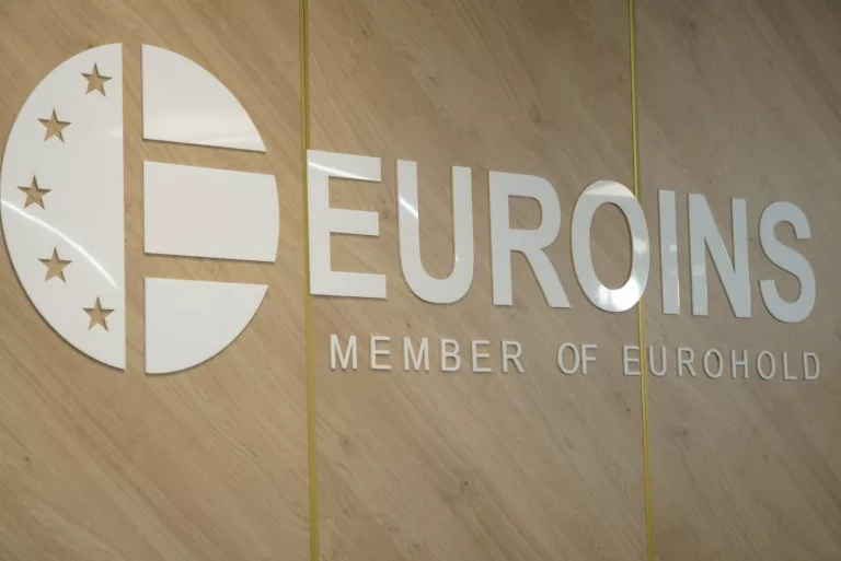 Euroins, cel mai mare asigurător din România, lăsat fără autorizație