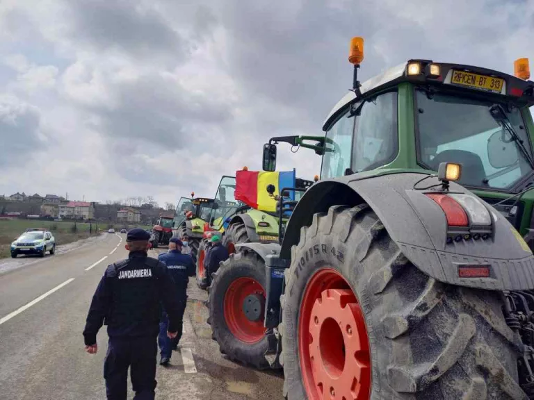 Fermierii botoșăneni se pregătesc să protesteze (video)