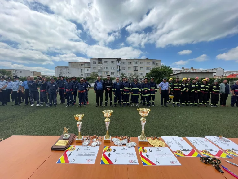 Pompierii voluntari din Ibănești, câștigătorii etapei județene a concursurilor profesionale ale serviciilor voluntare și private pentru situații de urgență