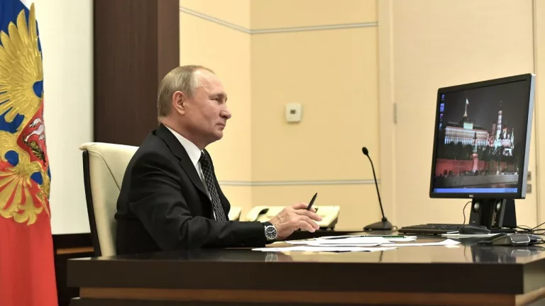 Cibergulagul: Cum își monitorizează Putin cetățenii