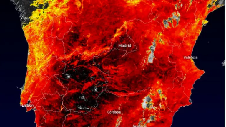 O imagine din satelit arată 60 de grade la sol în Spania. Valul de caniculă „Cerberus” face victime
