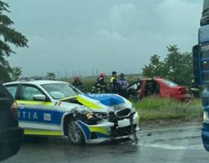 BMW nou al poliţiei, implicat într-un accident mortal