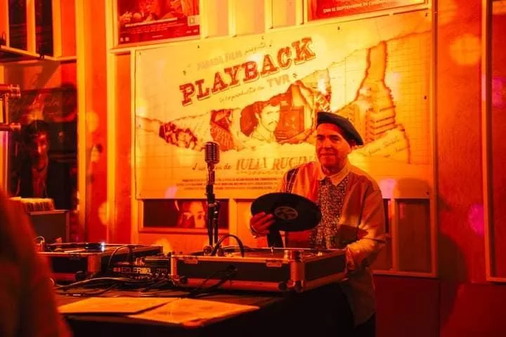 „Playback”, filmul documentar dedicat discotecilor din perioada optzecistă ajunge la Botoșani