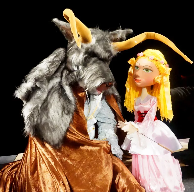 Frumoasa și bestia pusă în scenă la Teatrul ,,Vasilache”