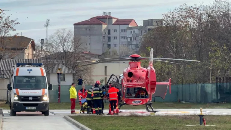 Elicopter chemat la Botoşani, în Ajun de Crăciun, pentru un bebeluş în stare gravă (video)