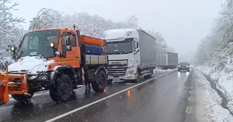 Circulație în condiții bune pe drumurile naționale din zona Moldovei