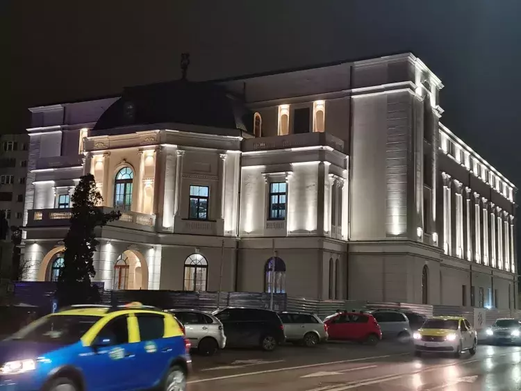 ORAȘUL DE ALTĂDATĂ: Clădirea Teatrului „Mihai Eminescu”
