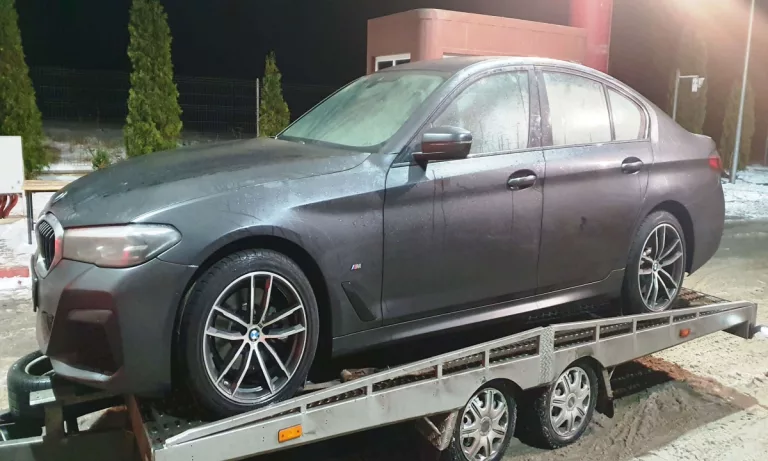 BMW hibrid furat din Polonia, descoperit și indisponibilizat la frontieră