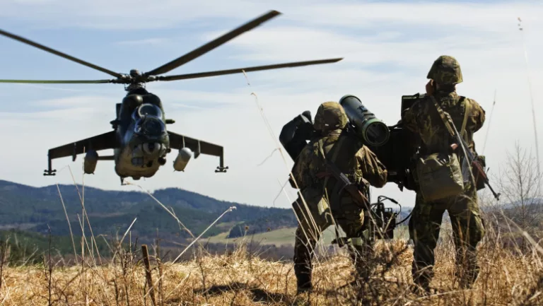 Nemţii se pregătesc pentru un atac hibrid al Rusiei în estul NATO