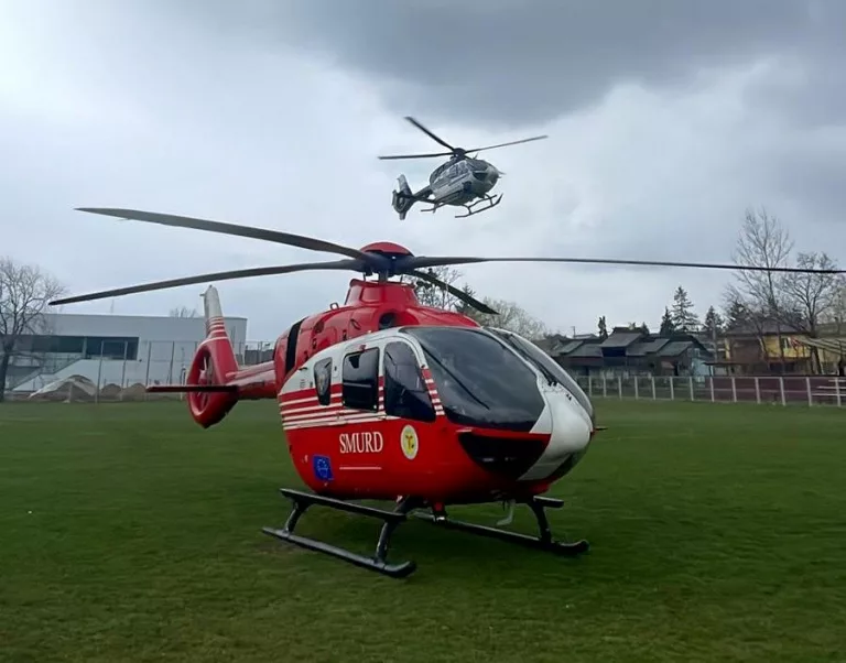 Pacienţi abandonaţi de elicopterul pus să zboare pentru imagine (video)
