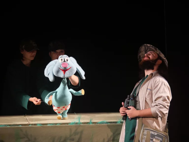 „Elefănțelul curios” le dă întâlnire copiilor la Teatrul „Vasilache”