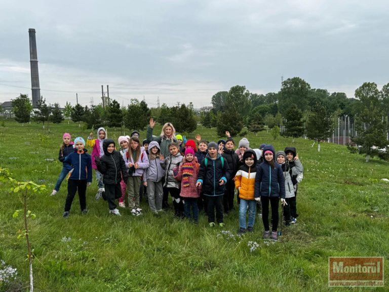 Ziua Pământului marcată într-un mod inedit de elevii Școlii Gimnaziale Nr. 17 din Botoșani (video)