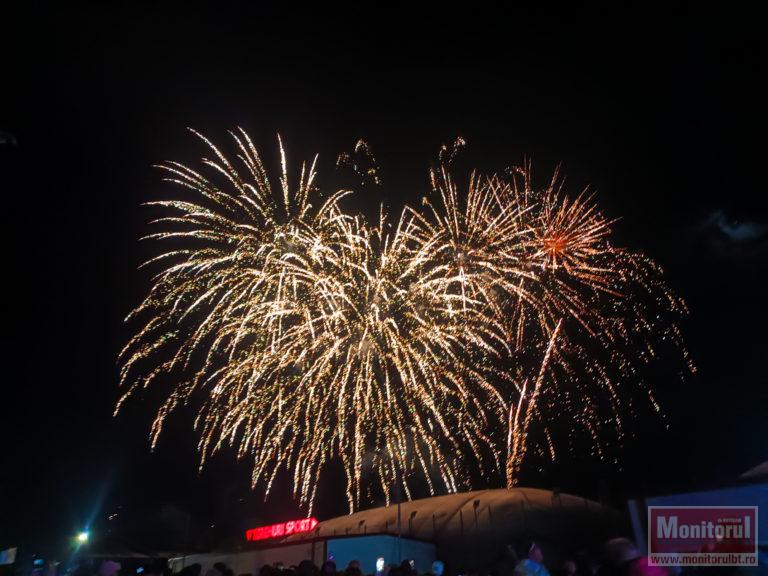 Zilele Orașului încheiate cu un foc impresionant de artificii (video)