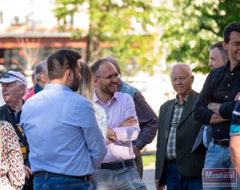 Întâlnirile cetățenești ale primarului Cosmin Andrei sunt propagandă electorală. BECM le interzice după plângerile AUR 