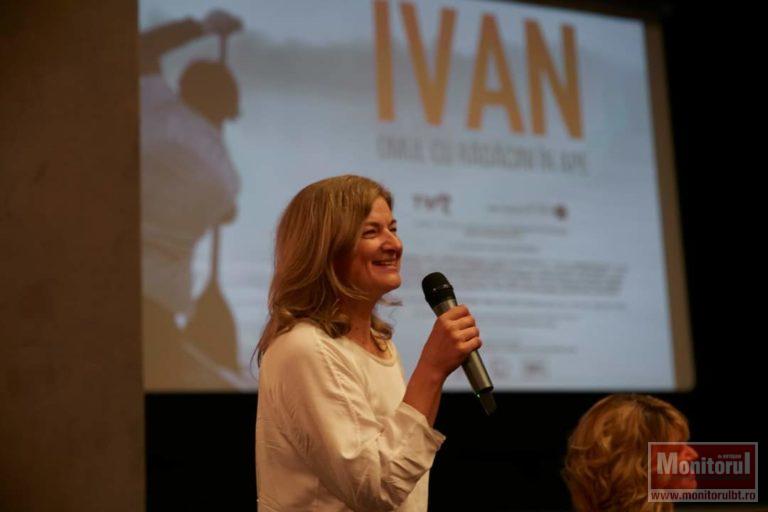 O regizoare din Botoșani merge la Paris cu „Ivan, omul cu rădăcini în ape”