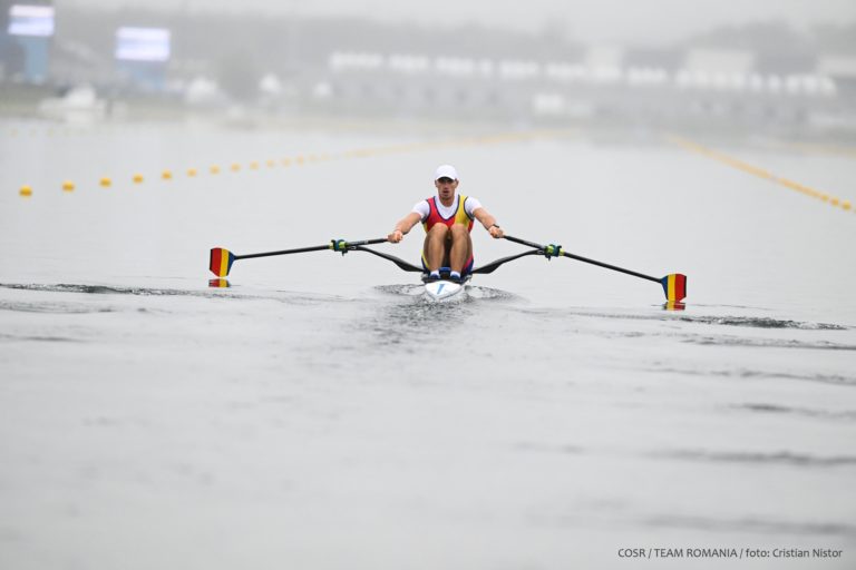 Canotorul botoșănean Mihai Chiruță este în semifinalele probei masculine de simplu la Paris