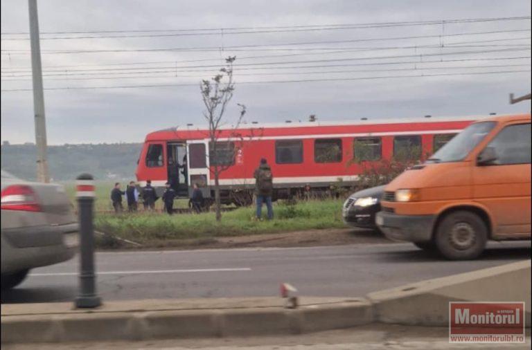 Apel disperat la 112 după ce o femeie a fost lovită de tren