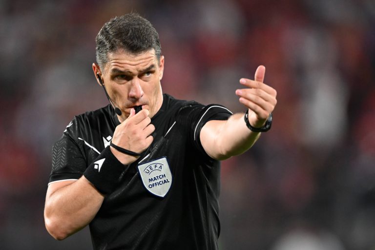 Istvan Kovacs va arbitra astăzi Bayern – PSG