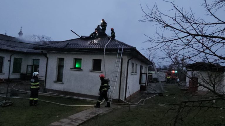 300.000 de lei pentru reabilitarea școlii afectate de incendiu din Cristești