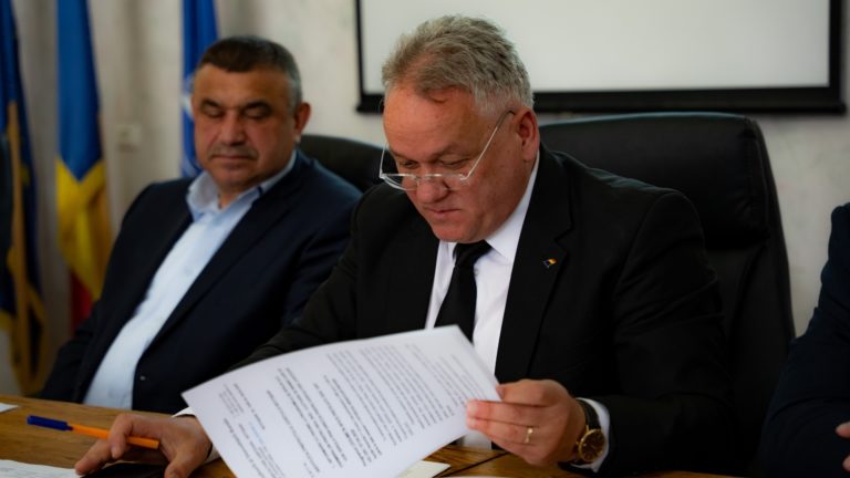 Vară de foc, reguli de fier. Autoritățile din Botoșani trag un semnal de alarmă