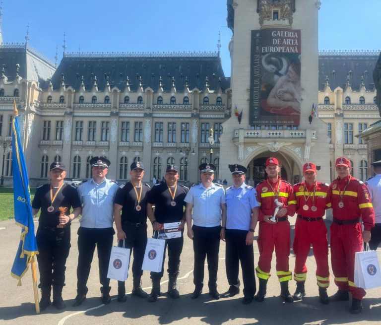 Pompierii botoșăneni, printre cei mai buni la descarcerare și prim ajutor! Performanță la competiția zonală din Iași