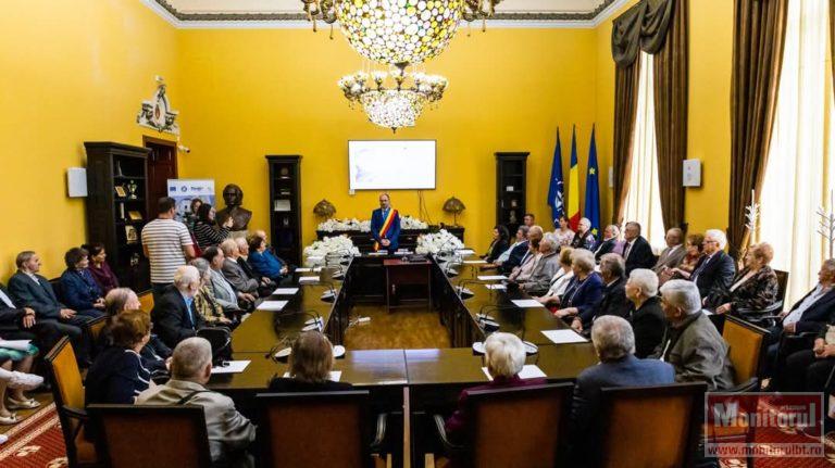 Botoșăneni premiați pentru 50 și 60 de ani de căsătorie