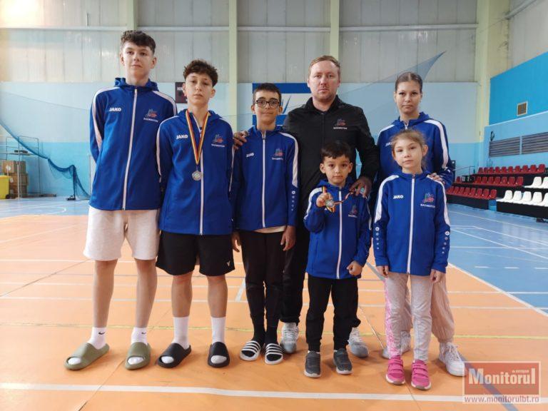 Medalii pentru CS Botoșani la Cupa României la badminton (FOTO)