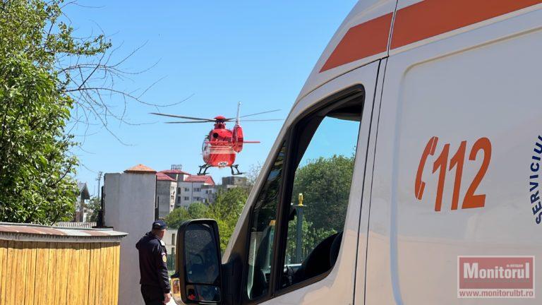 Elicopter chemat pentru un bărbat mutilat de o unealtă (video)
