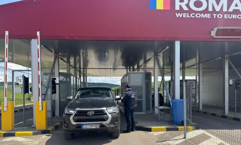 Mașină de lux furată, descoperită la frontiera cu Ucraina – Șoferița, o tânără de 21 de ani