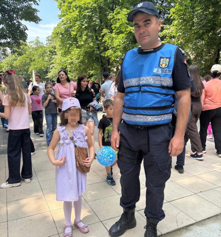 Alertă pe Pietonalul Unirii de Ziua Copilului. Fetiță pierdută, găsită rapid de jandarmi