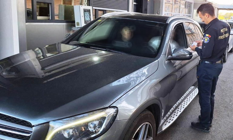 Autoturism cu numere provizorii din Germania, oprit la frontieră. Mașina nu avea drept de circulație în România