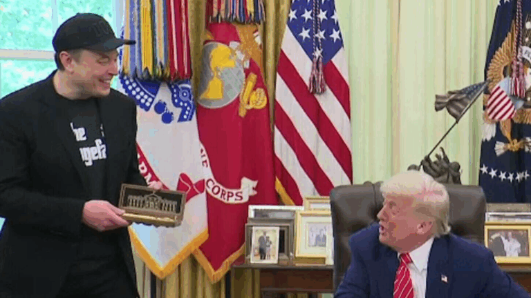 Despărţire cu scandal între Elon Musk şi Donald Trump. De la ce a pornit conflictul şi cine sunt victimele colaterale