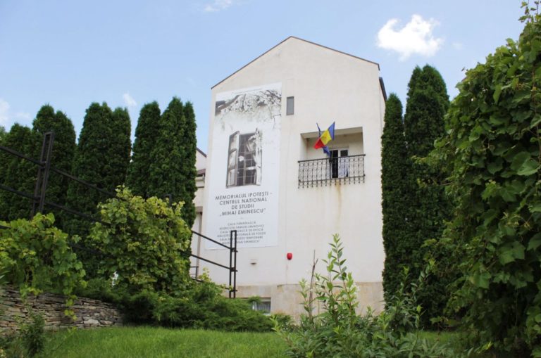 Ediție extinsă și rafinată a „Zilelor Eminescu” 2025. Botoșaniul va vibra de poezie, arte vizuale și recitaluri