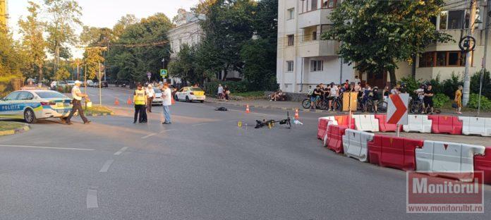 Copil rănit grav după un accident grav între o mașină și o trotinetă (VIDEO)