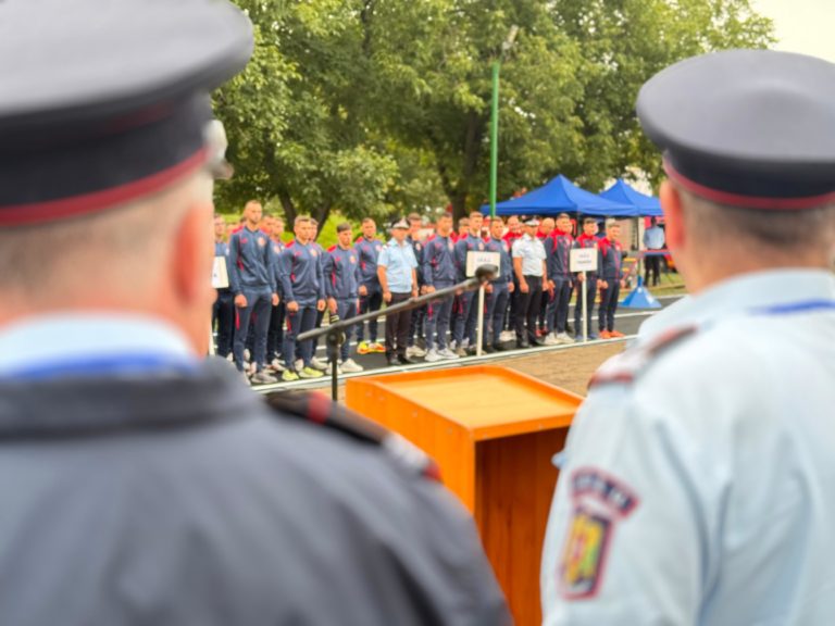 Competiție și adrenalină. Pompierii din Moldova își dispută supremația la etapa zonală a concursurilor de specialitate