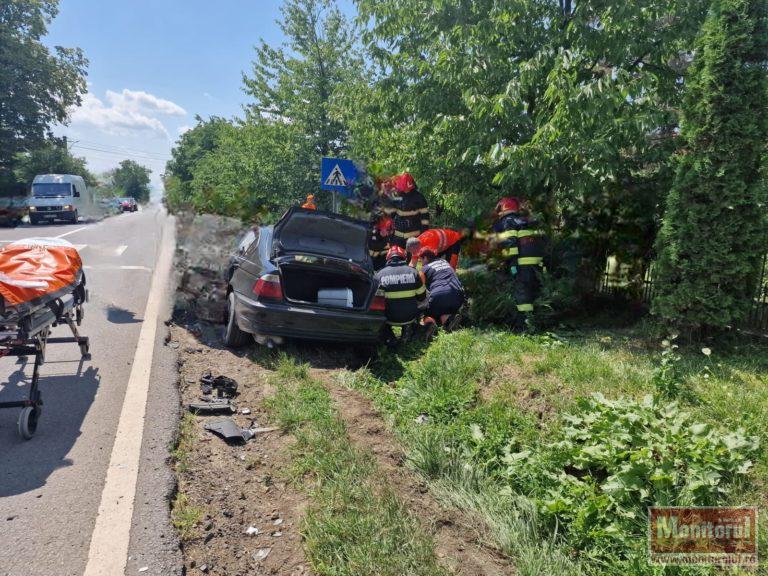 Accident cu patru răniți după o manevră imprudentă