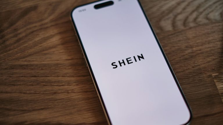 Shein amendat cu 40 de milioane de euro pentru reduceri înşelătoare