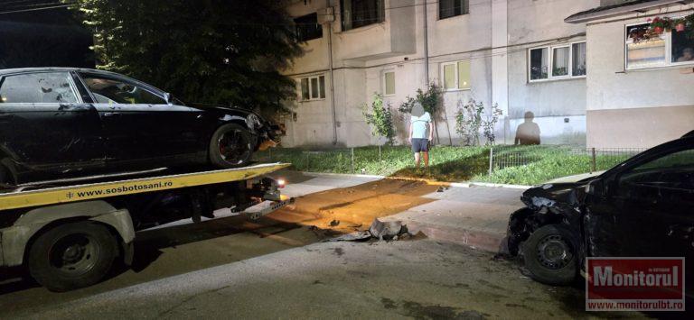 Mașini distruse după un raliu prin oraș în miez de noapte