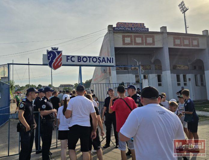Alertă pe stadion. Sfaturi de la jandarmi pentru cei care vin la meci