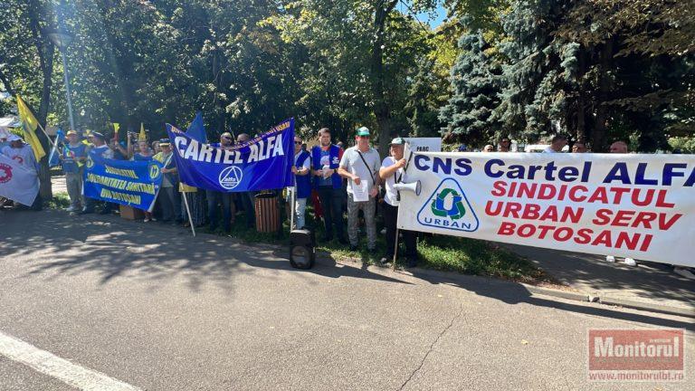 Sute de sindicaliști cer demisia guvernanților la Botoșani (VIDEO)